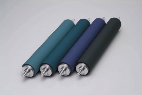 输送配件托辊使用性能分析