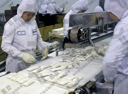 浅析食品输送机转弯段部件设计